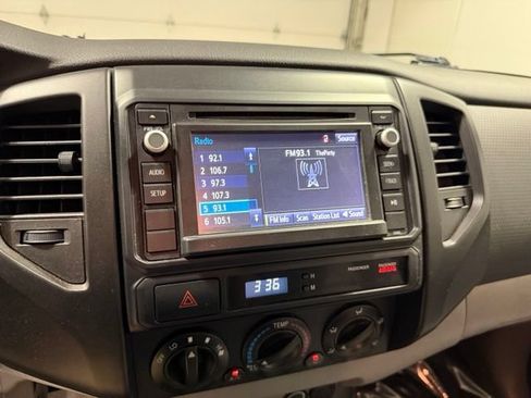 Used 2014 Toyota Tacoma 2WD Regular Cab image 13