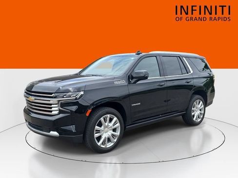 Used 2021 Chevrolet Tahoe High Country w/ Premium Package AWD/4WD image 1