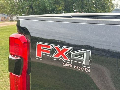 New 2026 Ford F250 Platinum image 54