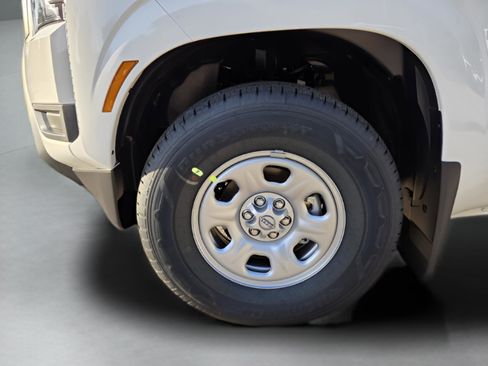 New 2026 Nissan Frontier S image 26