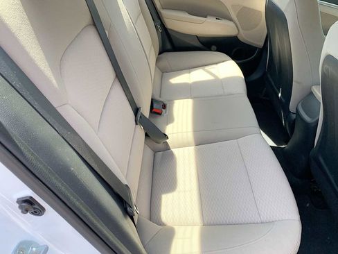 Used 2020 Hyundai Elantra SEL FWD image 23