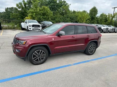 Certified 2021 Jeep Grand Cherokee Trailhawk w/ Premium Lighting Group AWD/4WD image 17