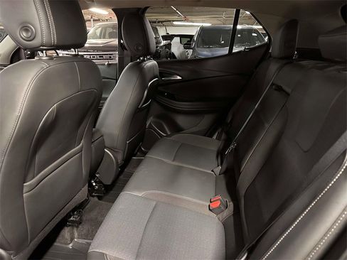 Used 2021 Buick Encore GX Select w/ Sport Touring Package image 16