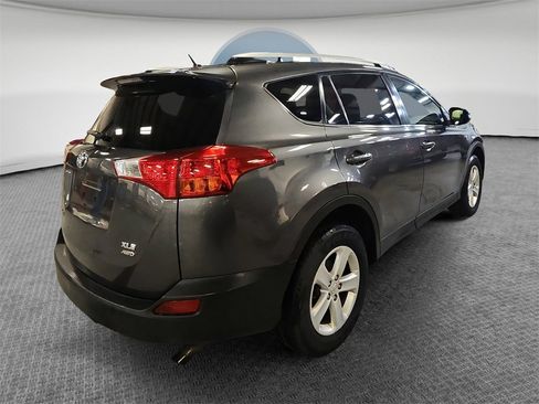 Used 2013 Toyota RAV4 XLE image 3