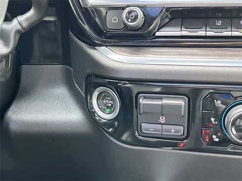 Used 2024 Chevrolet Silverado 2500 LTZ w/ LTZ Premium Package image 18