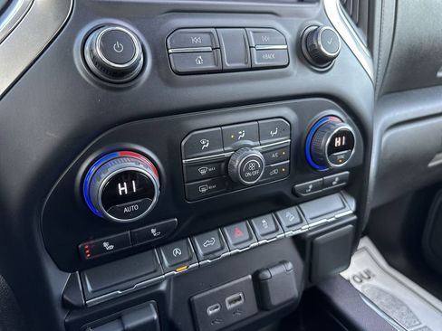 Used 2021 Chevrolet Silverado 1500 LT Trail Boss w/ Bed Protection Package AWD/4WD image 18
