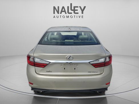 Used 2017 Lexus ES 350 image 4