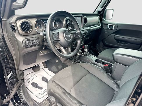 Used 2022 Jeep Wrangler Unlimited Sport w/ Sun And Sound Package AWD/4WD image 10