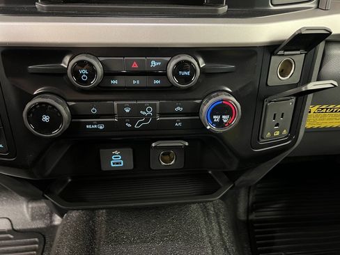 New 2025 Ford F550 4x4 Supercab Super Duty image 12