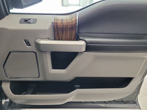 Used 2019 Ford F150 Lariat image 20