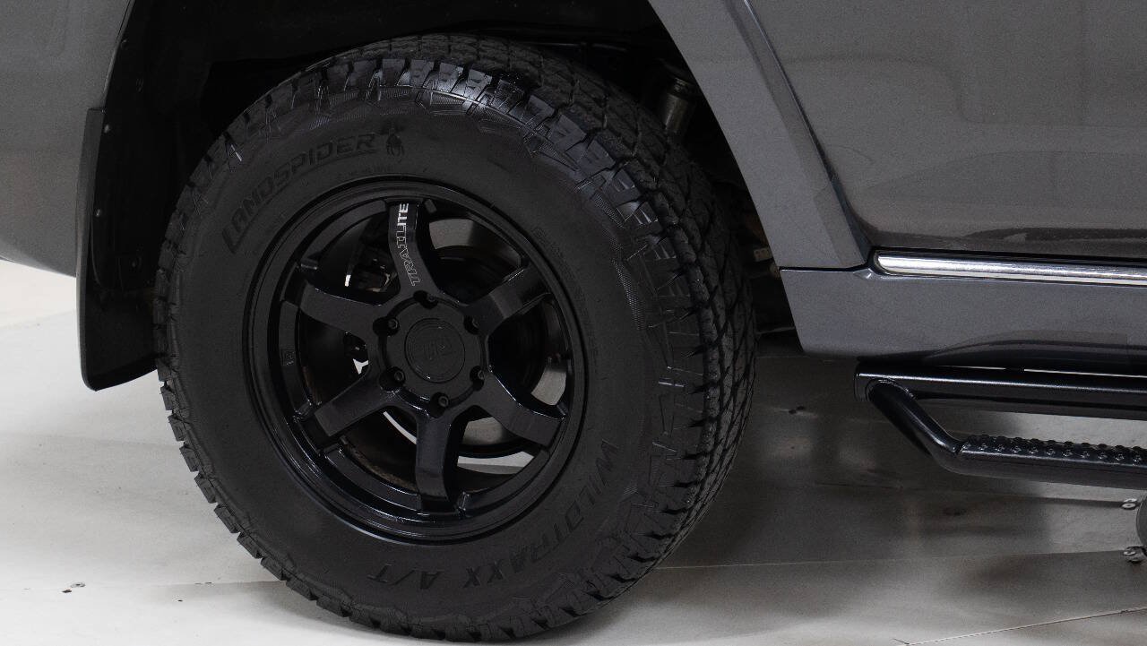 Used 2011 Toyota 4Runner Limited AWD/4WD image 81