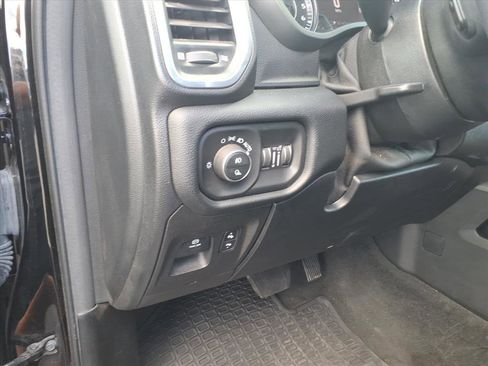 Used 2021 RAM 1500 Laramie w/ Night Edition image 18