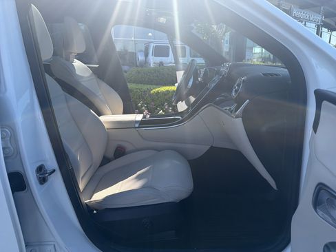 Used 2023 Mercedes-Benz GLC 300 4MATIC image 34