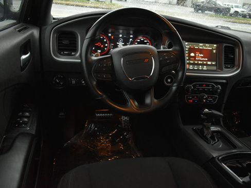 Used 2022 Dodge Charger R/T w/ Blacktop Package image 16