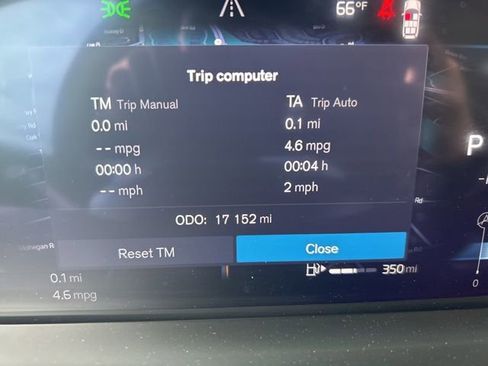 Certified 2025 Volvo XC90 B6 Plus AWD/4WD image 21