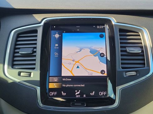 Used 2022 Volvo XC90 T6 Momentum w/ Protection Package image 30