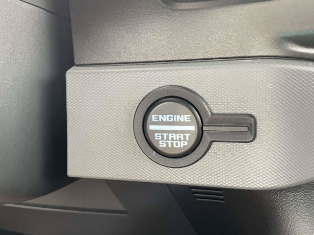 Used 2023 Ford Bronco 4-Door AWD/4WD image 32