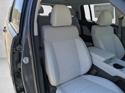 New 2026 Hyundai Santa Fe SE FWD image 19