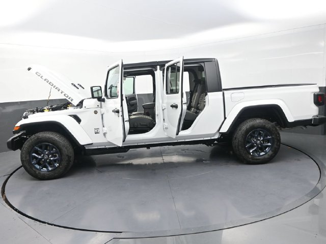 New 2026 Jeep Gladiator Sport AWD/4WD image 31
