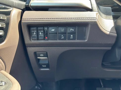 Used 2020 Honda Odyssey Elite image 20