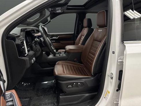 Used 2025 GMC Sierra 1500 Denali Ultimate image 4