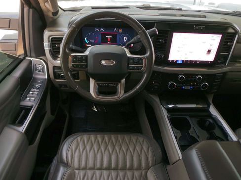Used 2025 Ford F250 Platinum w/ Platinum Plus Package AWD/4WD image 10