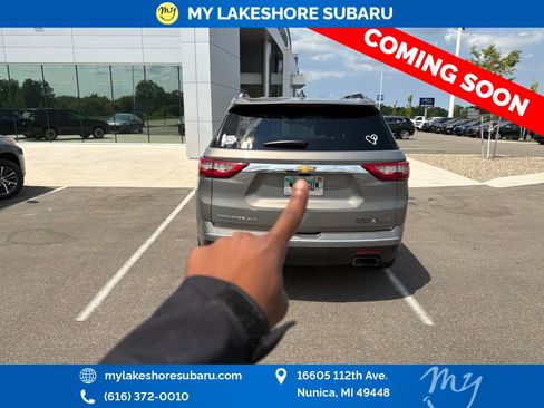 Used 2018 Chevrolet Traverse Premier AWD/4WD image 6