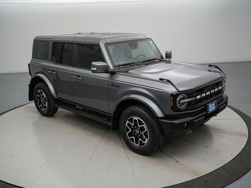 Certified 2023 Ford Bronco Outer Banks image 2