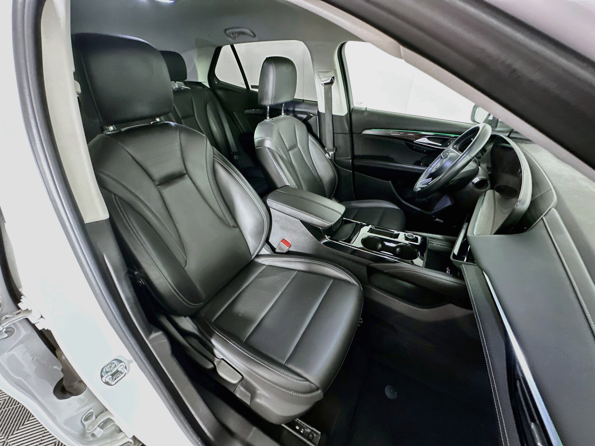 Used 2024 Buick Envision Preferred AWD/4WD image 30