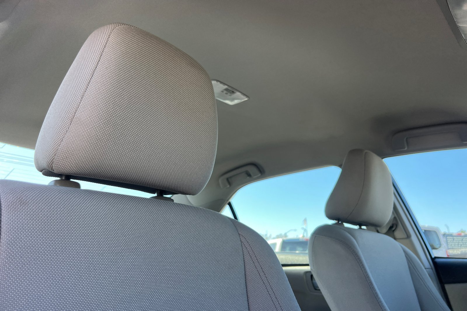 Used 2016 Toyota Camry LE FWD image 16