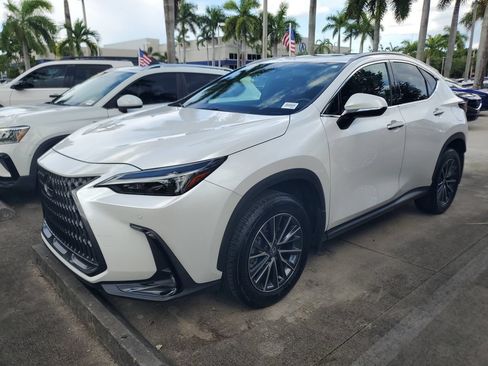 Used 2025 Lexus NX 250 FWD w/ Accessory Package (K3) image 2