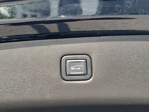 Used 2022 Chevrolet Blazer RS image 18