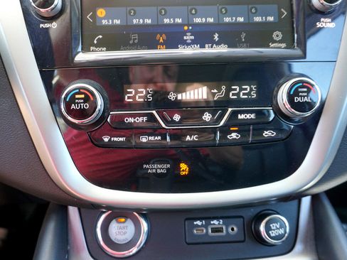Used 2024 Nissan Murano SV image 15