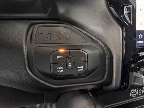 New 2025 RAM 4500 4x4 Crew Cab DRW w/ Laramie Trim Package image 33