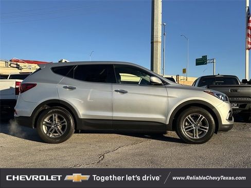 Used 2017 Hyundai Santa Fe Sport image 3