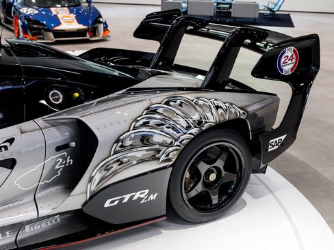Used 2020 McLaren Senna RWD image 34