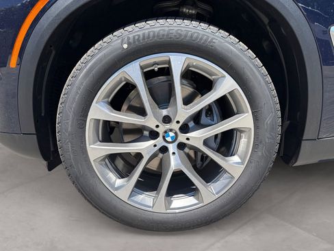 New 2026 BMW X5 xDrive40i w/ Climate Comfort Package AWD/4WD image 14