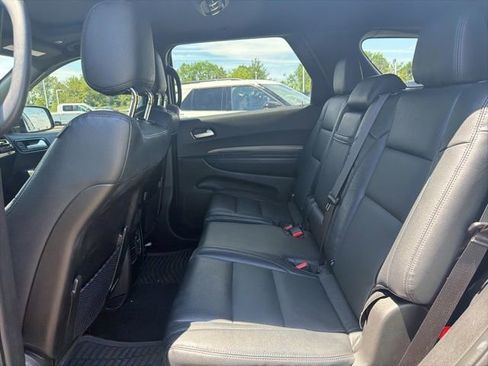 Used 2022 Dodge Durango SXT w/ Blacktop Package AWD/4WD image 16