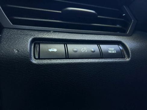 Used 2021 Nissan Altima 2.5 SR FWD image 21