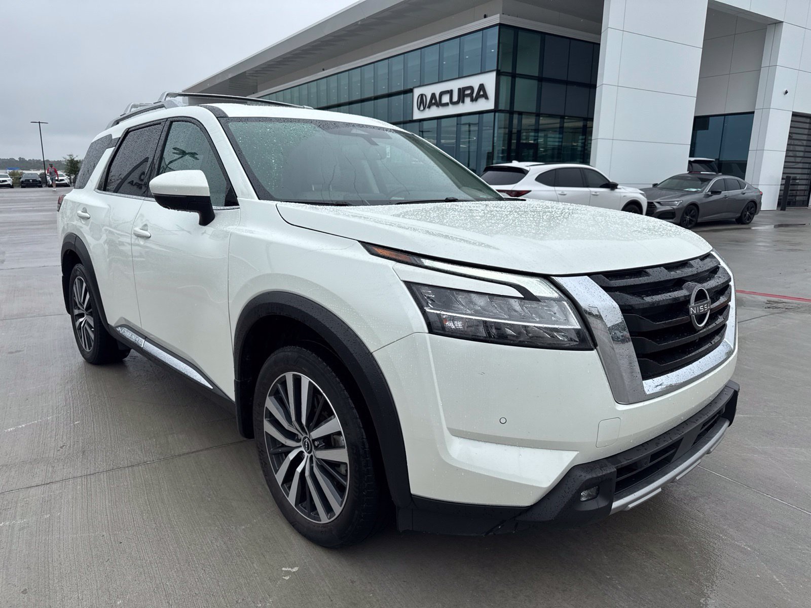 Used 2022 Nissan Pathfinder Platinum w/ Cargo Package AWD/4WD 360° Tour
