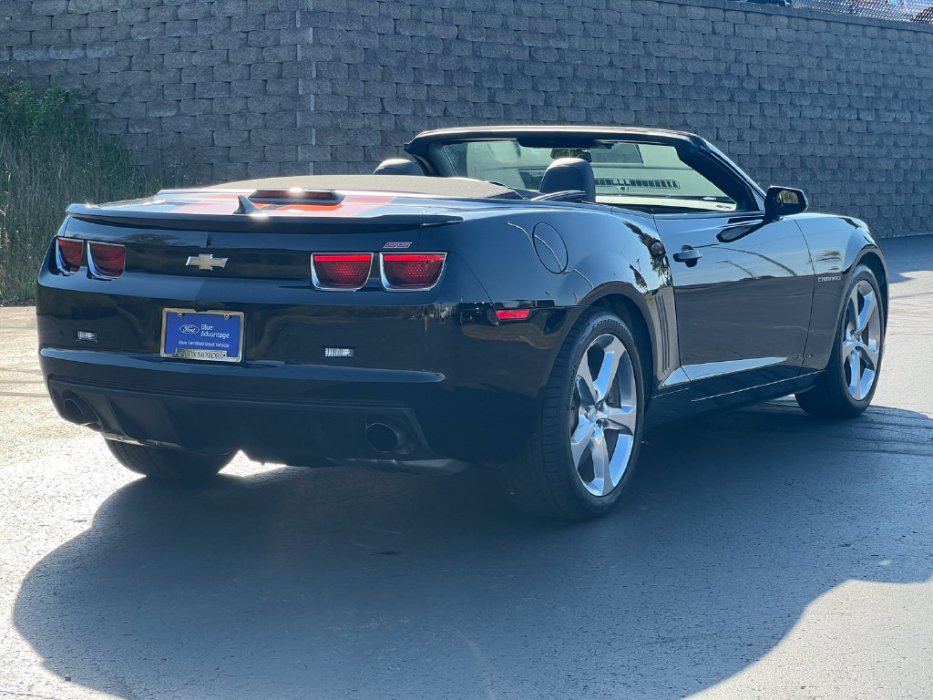 Used 2013 Chevrolet Camaro SS w/ RS Package RWD image 10