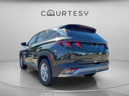 New 2026 Hyundai Tucson SE image 2