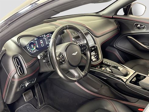 Used 2021 Aston Martin DBX image 15