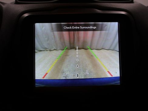 Used 2021 Jeep Renegade Latitude image 28