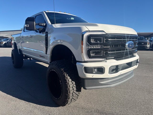 Used 2026 Ford F350 Platinum w/ FX4 Off-Road Package AWD/4WD image 7