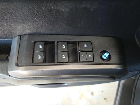 Used 2021 Toyota Tacoma TRD Sport AWD/4WD image 55
