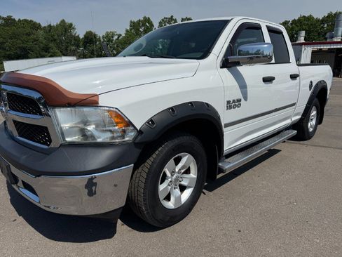 Used 2014 RAM 1500 ST w/ SXT Appearance Group AWD/4WD image 9