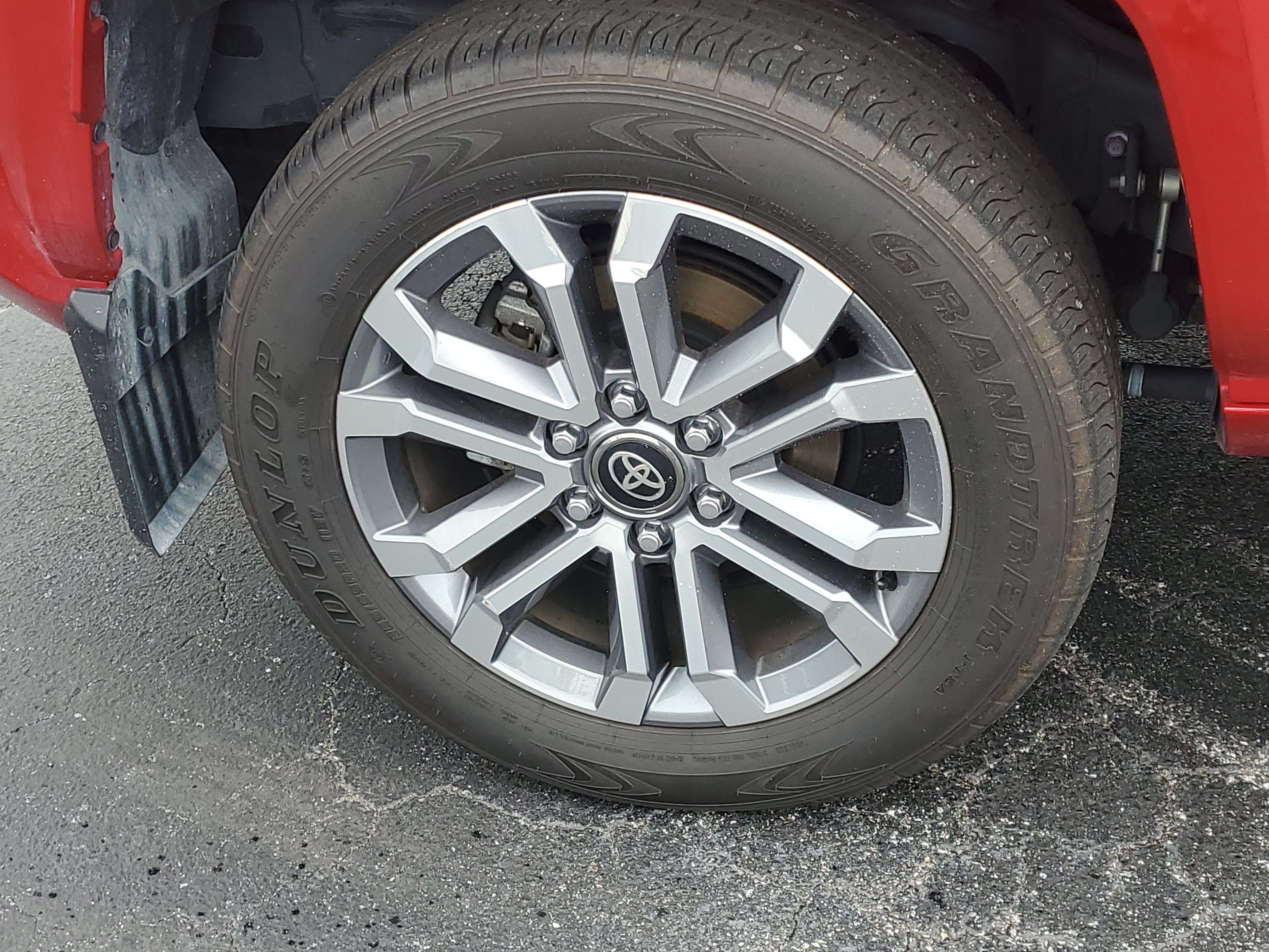 Used 2025 Toyota 4Runner Limited AWD/4WD image 10