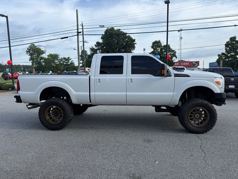 Used 2016 Ford F250 Lariat w/ Lariat Interior Package AWD/4WD image 4