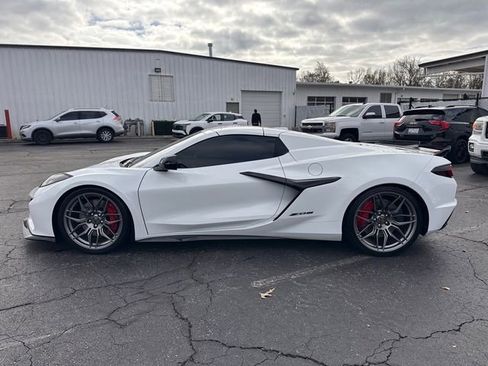 Used 2025 Chevrolet Corvette Z06 image 7